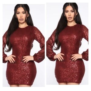 Shimmer Sequin Mini Dress. Color - Burgundy 
Size - XL